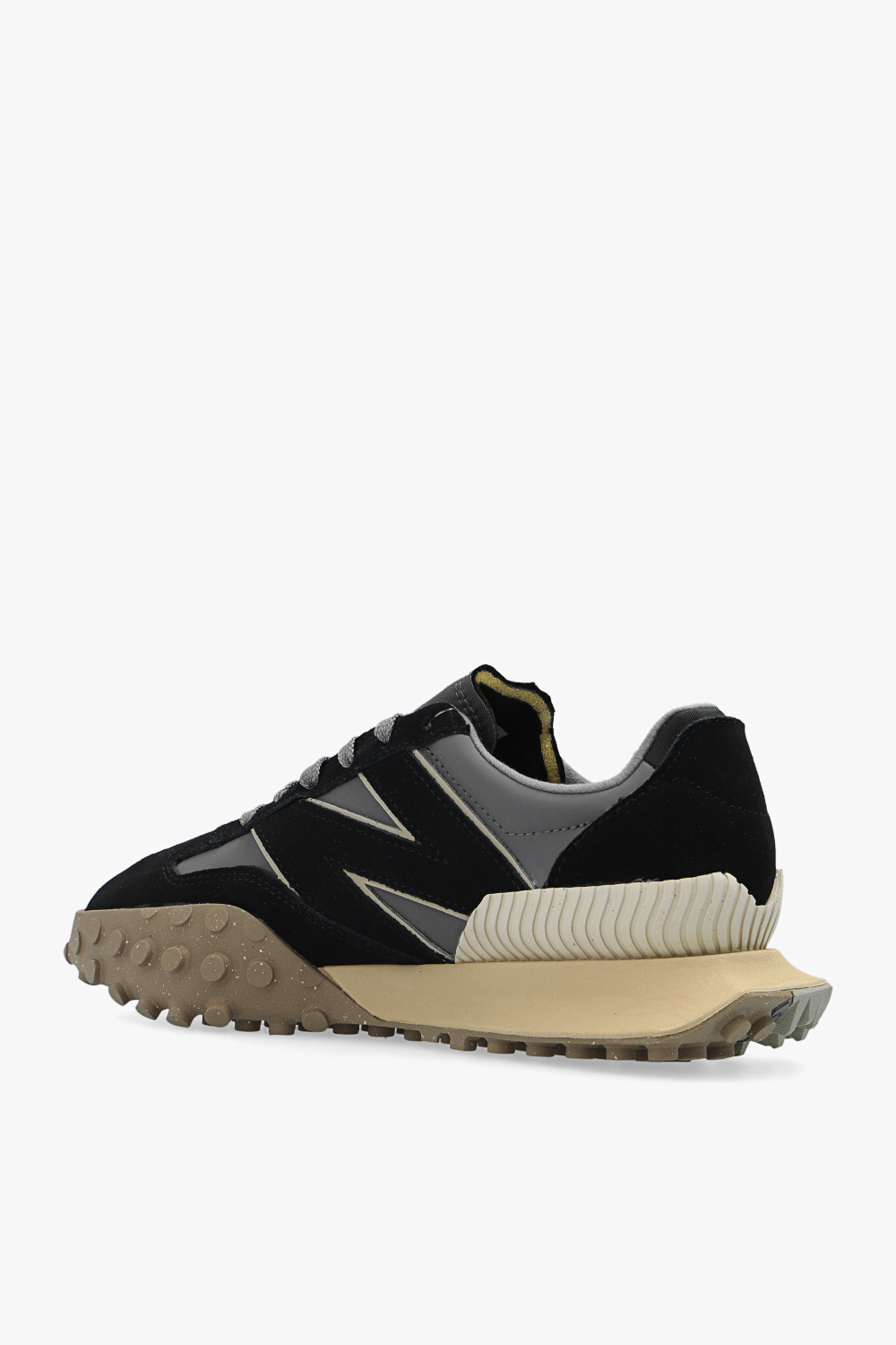 New balance 5 hot sale black gold